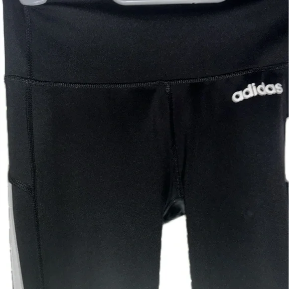 - Climate controlled adidas size small ladies leggings / yoga pants… - Picture 8 of 16